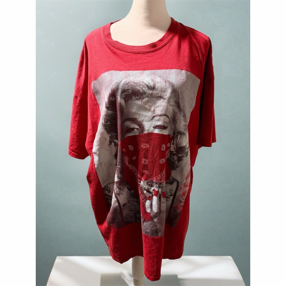 Handmade Marilyn Monroe Bandana Graphic T-Shirt Unisex Red Short Sleeve
